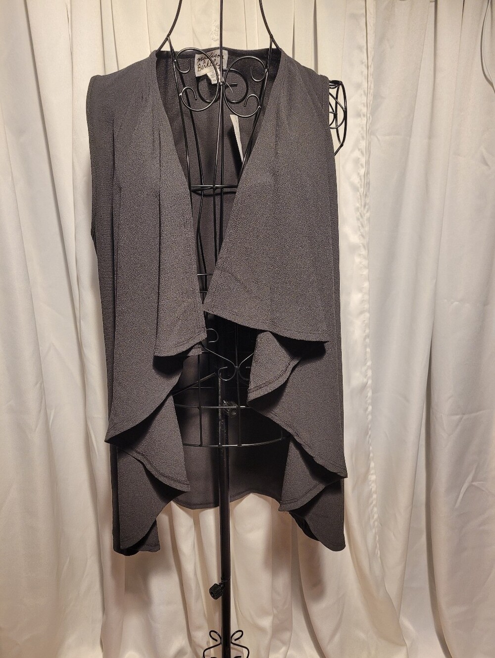 Madison & Berkeley Black Draped Open-Front Sleeveless Cardigan Vest